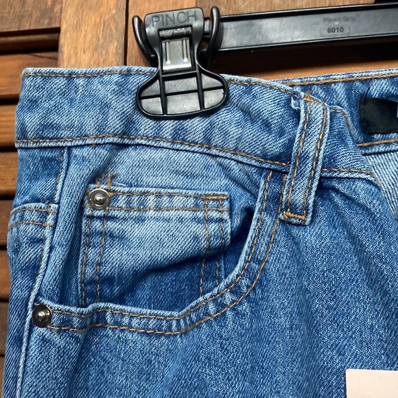 Missguided High Rise Ripped Blue Jeans - Picture 6 of 9